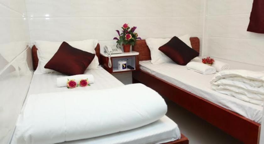 New Fortunate Guest House A1 Гонконг Экстерьер фото