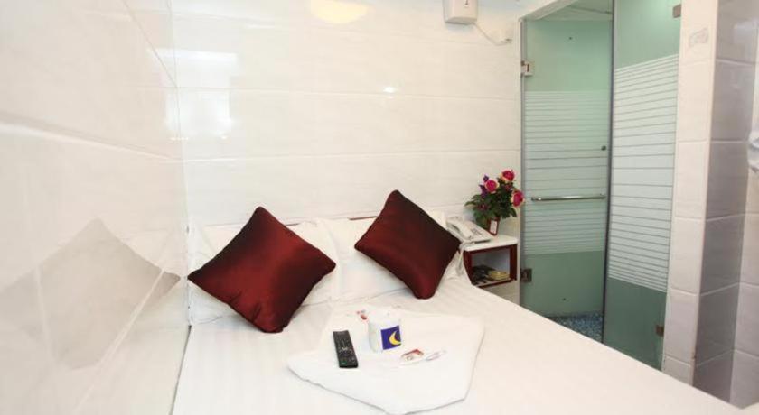 New Fortunate Guest House A1 Гонконг Экстерьер фото