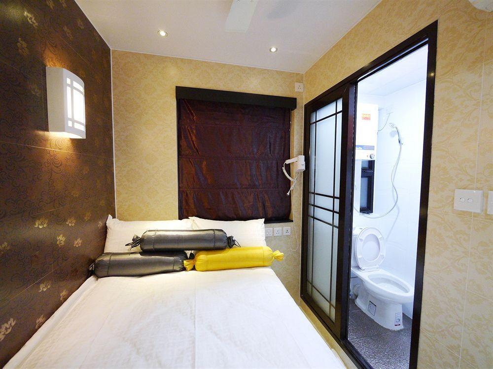 New Fortunate Guest House A1 Гонконг Экстерьер фото