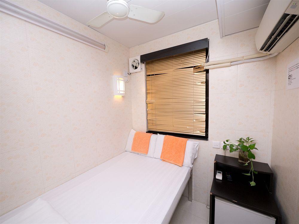 New Fortunate Guest House A1 Гонконг Экстерьер фото
