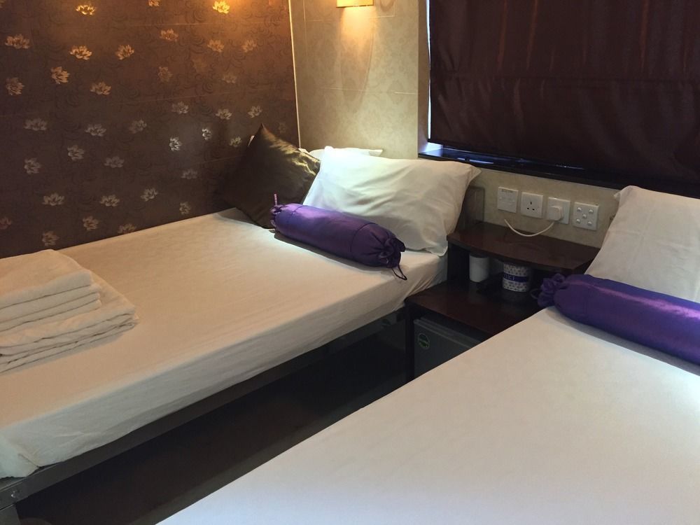 New Fortunate Guest House A1 Гонконг Экстерьер фото